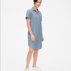 GAP Popover Shirtdress in Chambray